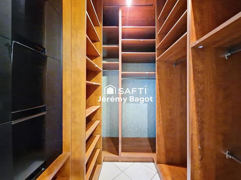Appartement - 84 m² - 4 pièces