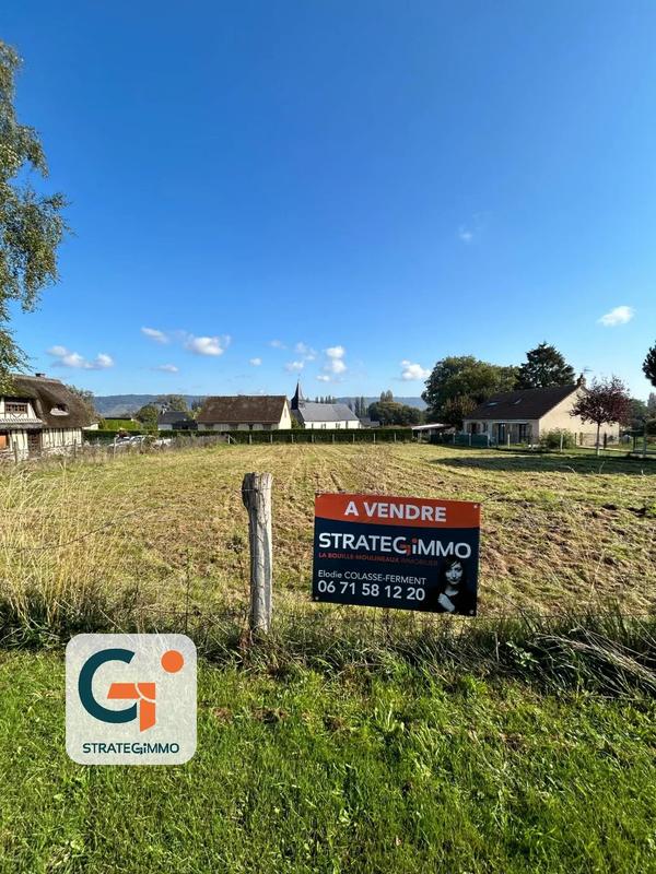 Terrain constructible - 1 038 m²