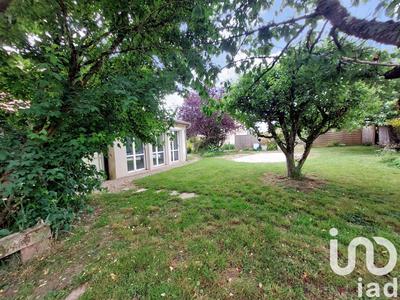 Maison - 180 m² - 6 pièces