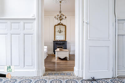 Maison - 256 m² - 8 pièces