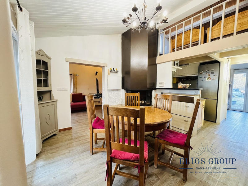 Maison - 88 m² - 4 pièces