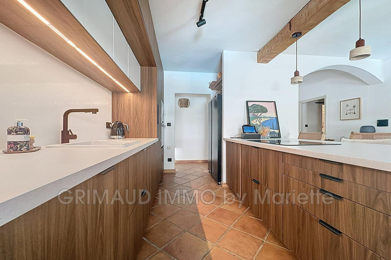 Villa - 197 m² - 6 pièces
