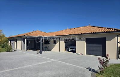 Maison - 190 m² - 5 pièces