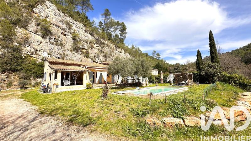 Maison - 105 m² - 6 pièces