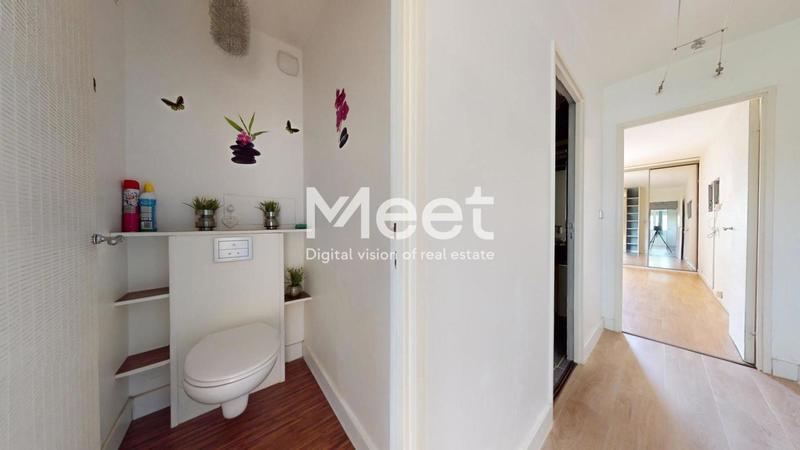 Appartement - 99 m² - 4 pièces