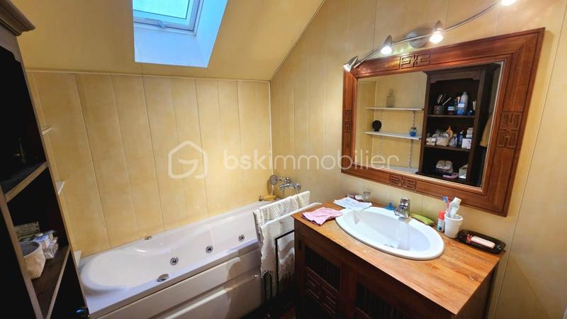 Maison - 190 m² - 10 pièces