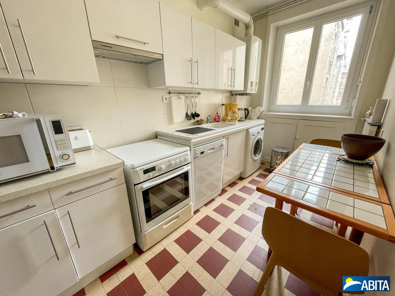 Appartement - 80 m² - 3 pièces