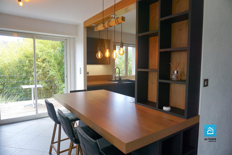 Maison contemporaine - 153 m² - 8 pièces