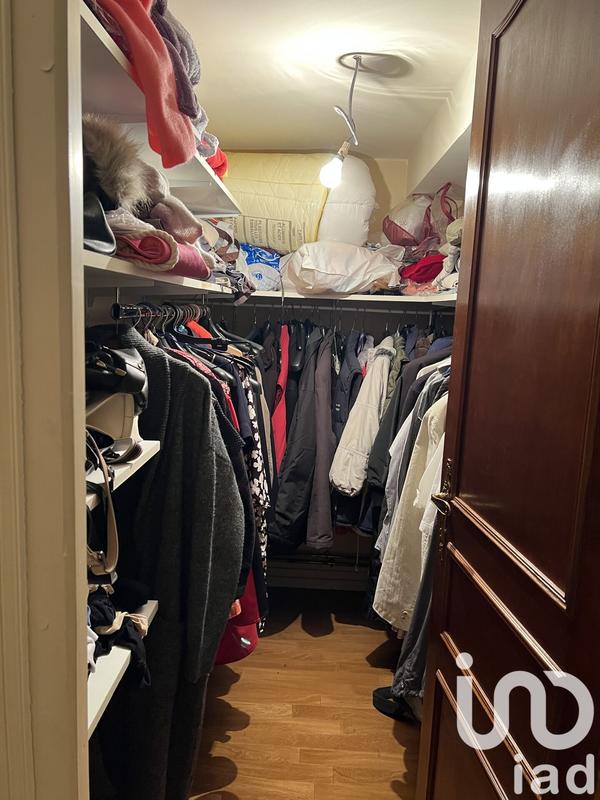 Maison - 284 m² - 10 pièces