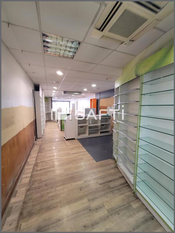 Local commercial - 363 m² - 12 pièces