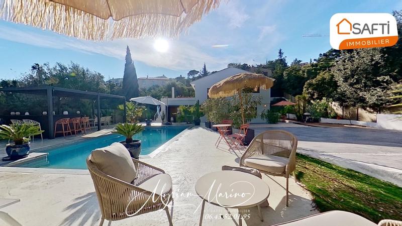 Villa - 180 m² - 8 pièces