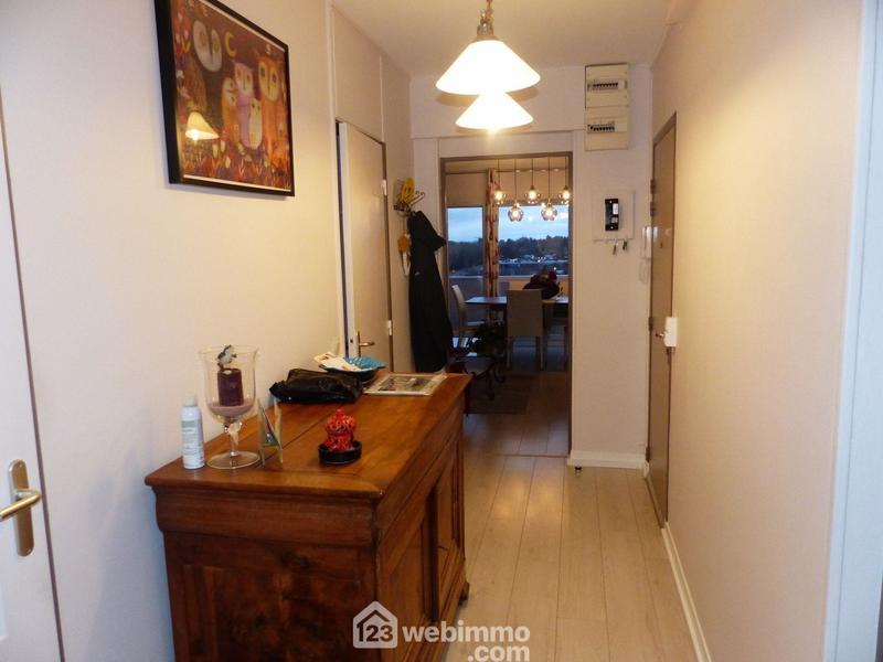 Appartement - 99 m² - 5 pièces