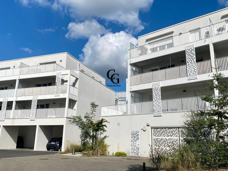 Appartement - 79 m² - 4 pièces