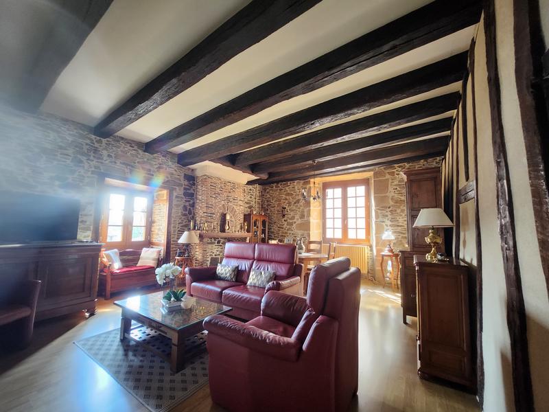 Maison - 95 m² - 5 pièces