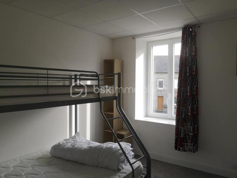 Maison de bourg - 208 m² - 10 pièces