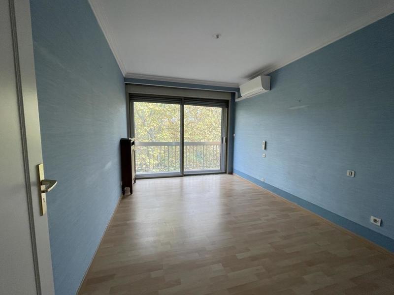 Appartement - 96 m² - 4 pièces