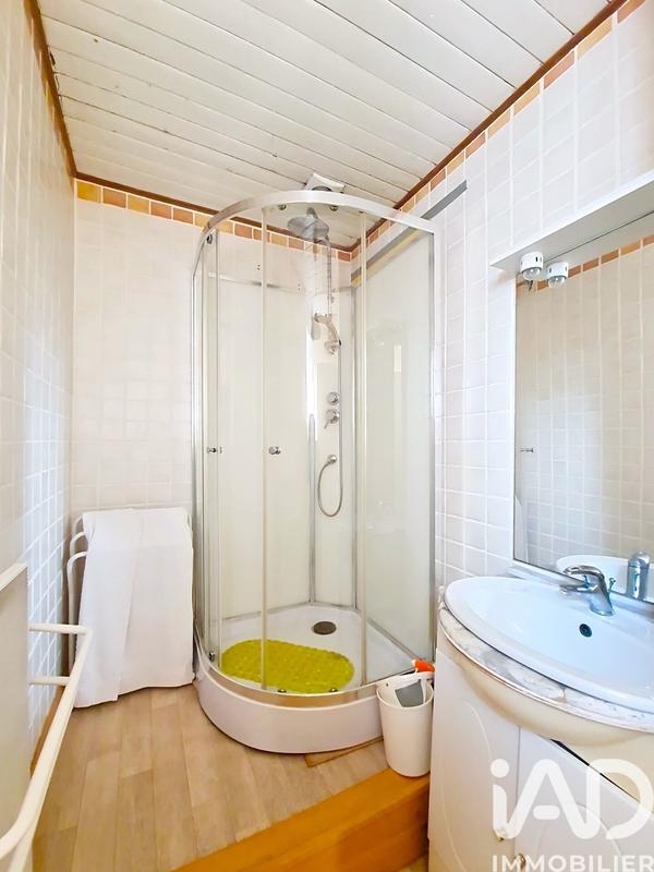 Maison - 275 m² - 11 pièces