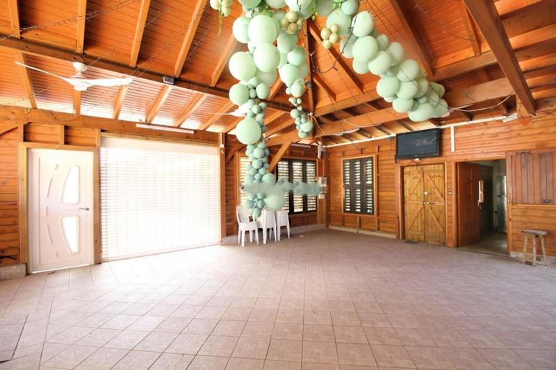 Villa - 180 m² - 6 pièces