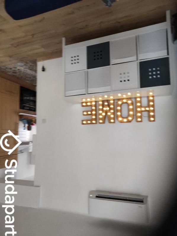 Chambre - 11 m² - 1 pièce