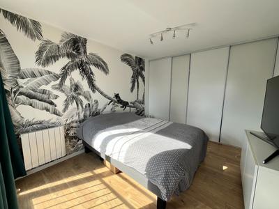 Maison - 218 m² - 7 pièces