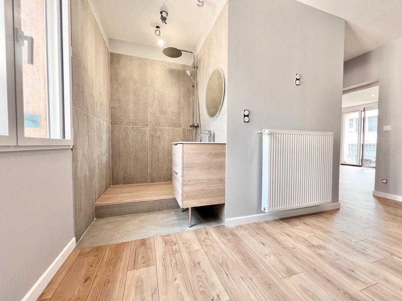 Appartement - 80 m² - 4 pièces