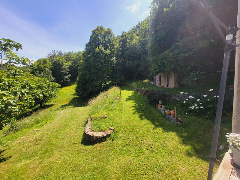 Maison - 250 m² - 10 pièces