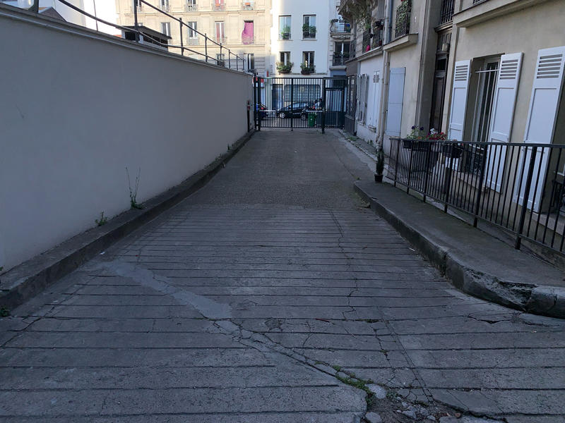 Parking / Garage - 12 m²