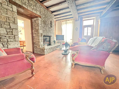 Maison - 152 m² - 6 pièces