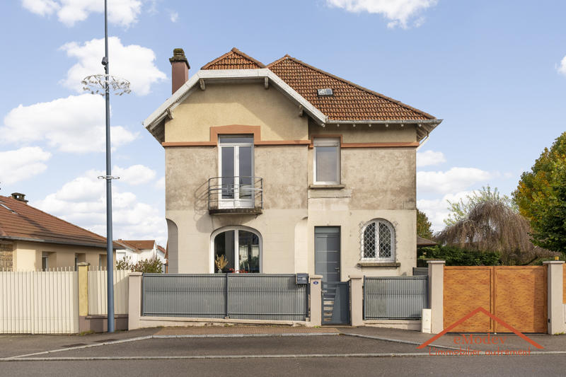 Maison - 97 m² - 4 pièces