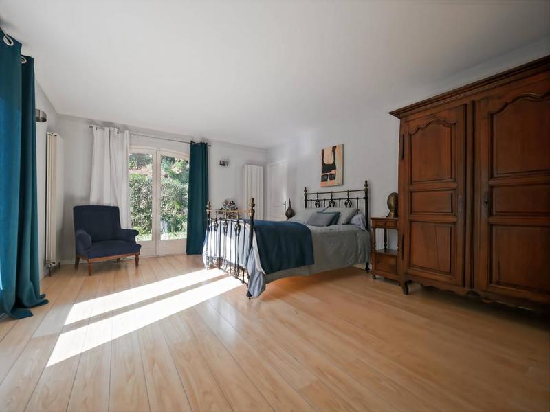 Villa - 170 m² - 6 pièces