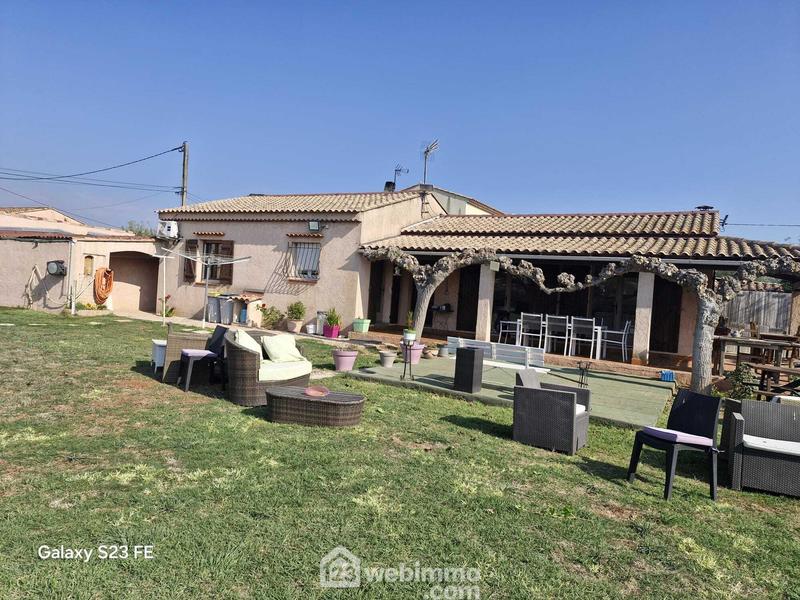 Villa - 90 m² - 4 pièces