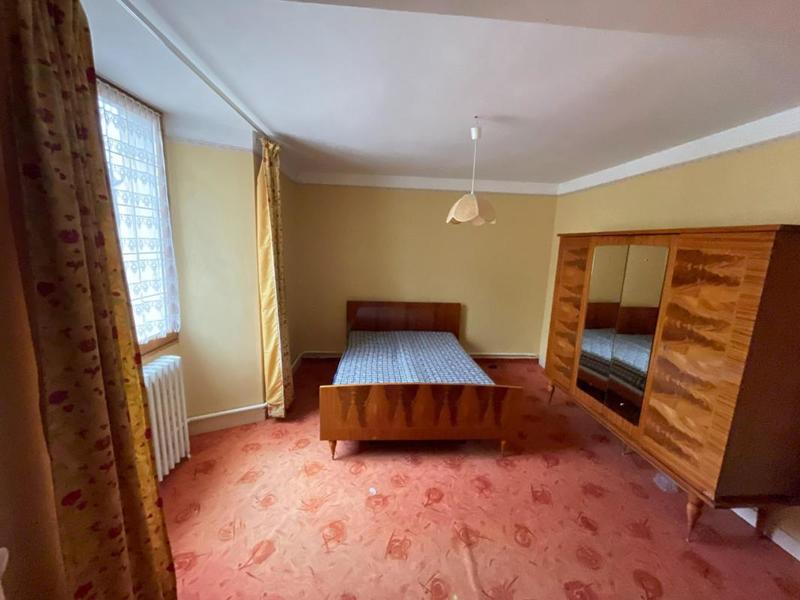 Maison - 200 m² - 7 pièces