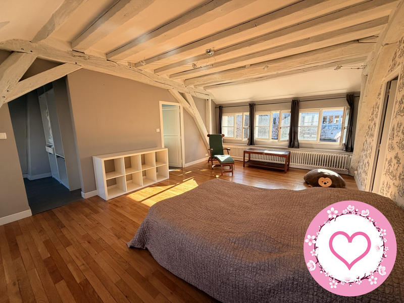 Maison ancienne - 135 m² - 4 pièces