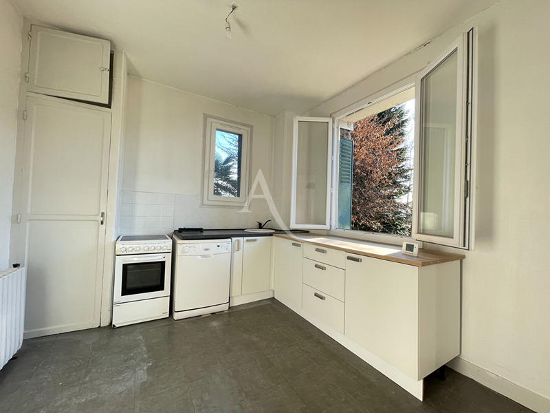 Maison - 85 m² - 5 pièces