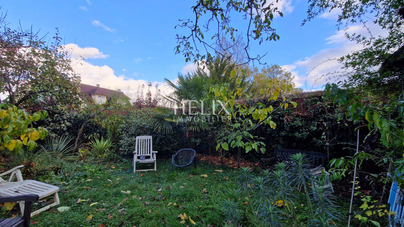 Maison - 140 m² - 8 pièces