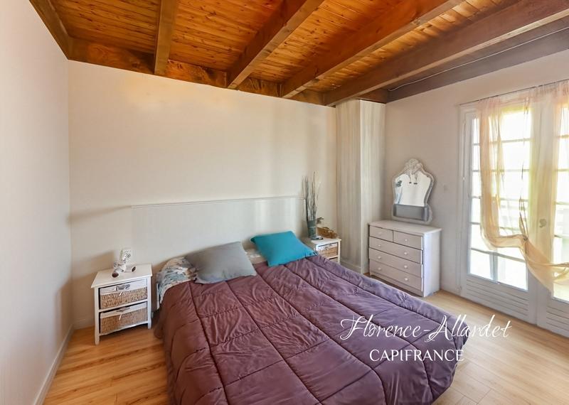 Propriété - 185 m² - 5 pièces