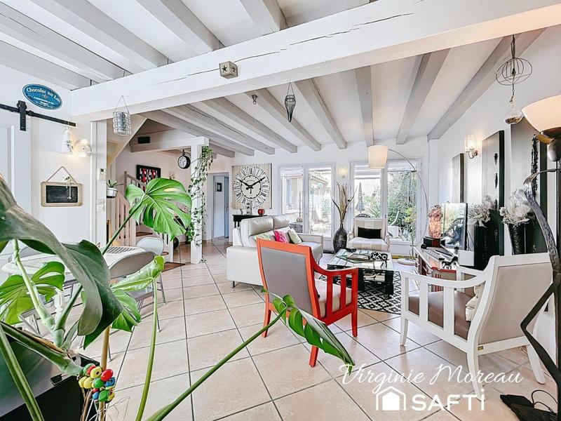 Maison - 96 m² - 6 pièces