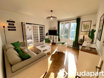 Chambre - 12 m² - 1 pièce