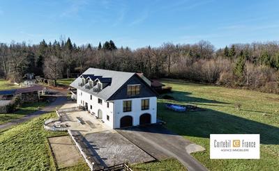 Maison - 512 m² - 11 pièces