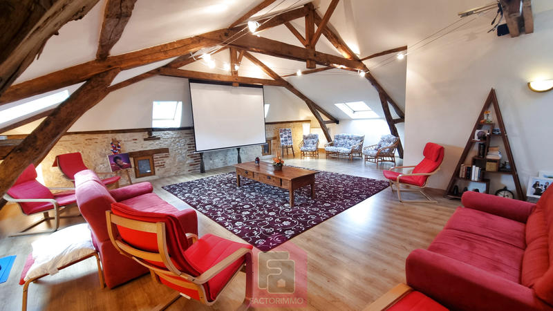 Maison - 315 m² - 8 pièces