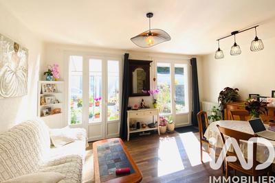 Maison de village - 130 m² - 7 pièces