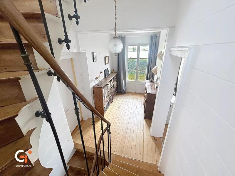 Propriété - 365 m² - 12 pièces