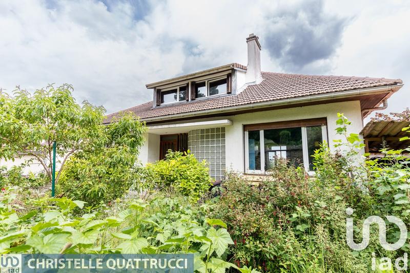 Maison - 182 m² - 8 pièces