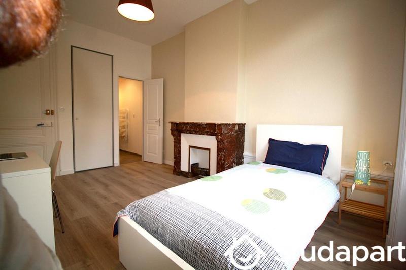 Chambre - 14 m² - 1 pièce