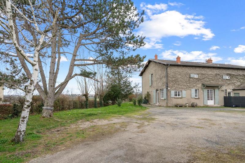 Maison - 200 m² - 6 pièces