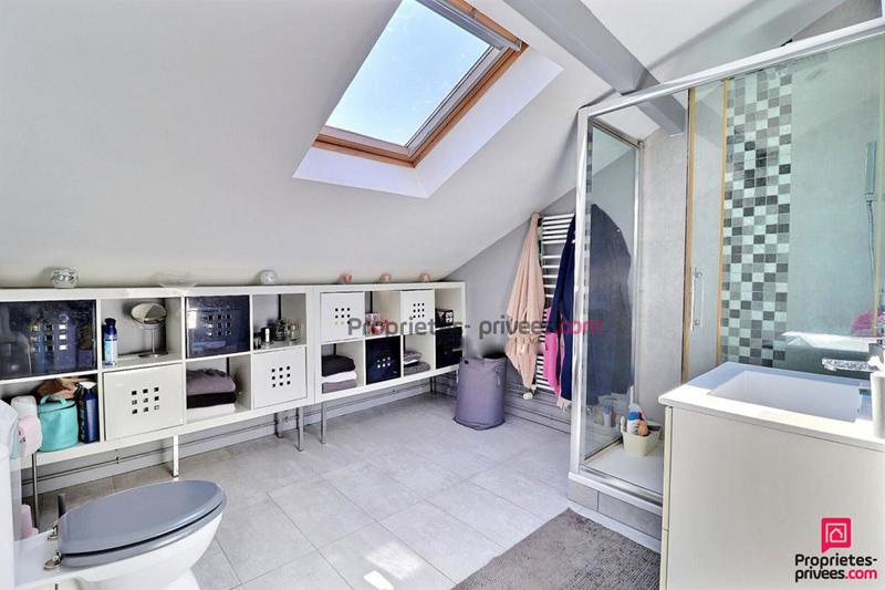 Maison - 140 m² - 6 pièces