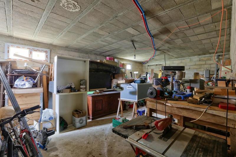 Maison - 301 m² - 12 pièces