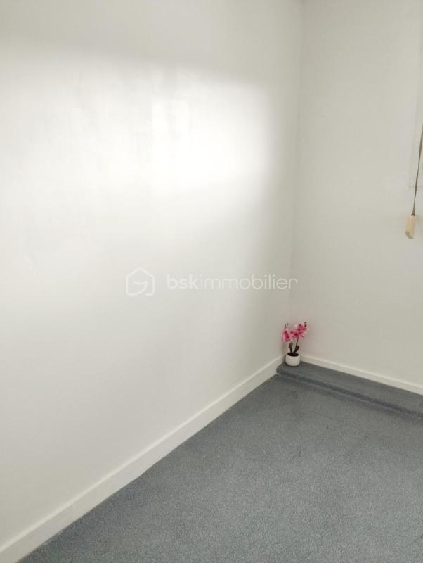 Studio - 13 m² - 1 pièce