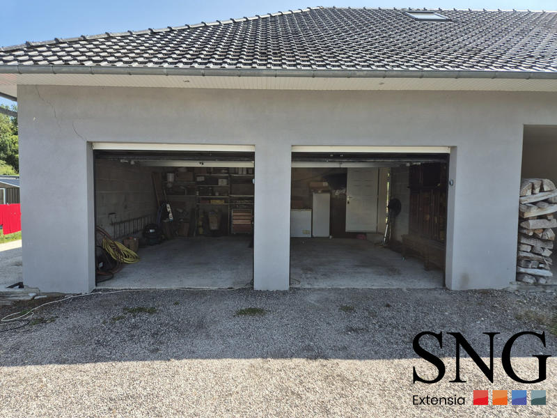 Maison - 177 m² - 8 pièces