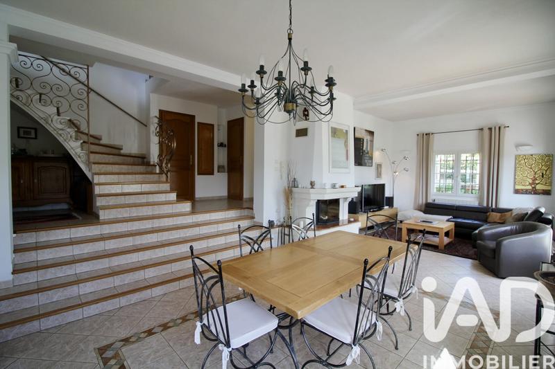 Maison - 186 m² - 6 pièces